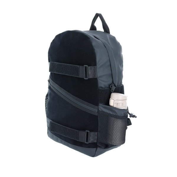 Vision Street Wear ビジョン アレンジできるオリジナル刺繍ワッペン付 デイパック型黒リュック 17l ラババンリュックにもおすすめ 鞄通販バッグフリーク 財布 ビジネスリュック メッセンジャーバッグ全品送料無料 ギフト対応 財布 リュック