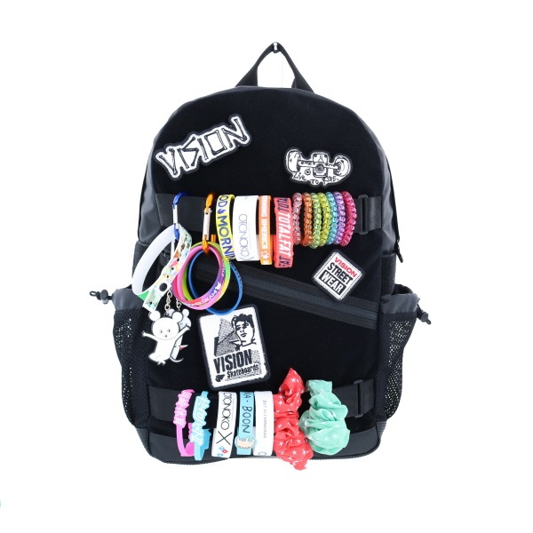 Vision Street Wear ビジョン アレンジできるオリジナル刺繍ワッペン付 デイパック型黒リュック 17l ラババンリュックにもおすすめ 鞄通販バッグフリーク 財布 ビジネスリュック メッセンジャーバッグ全品送料無料 ギフト対応 財布 リュック